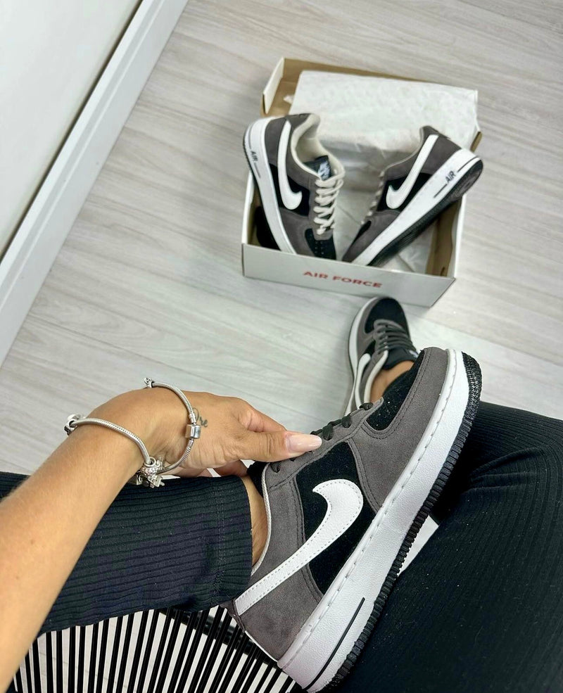 Tênis Nike Air Force Unissex - Preto+Branco